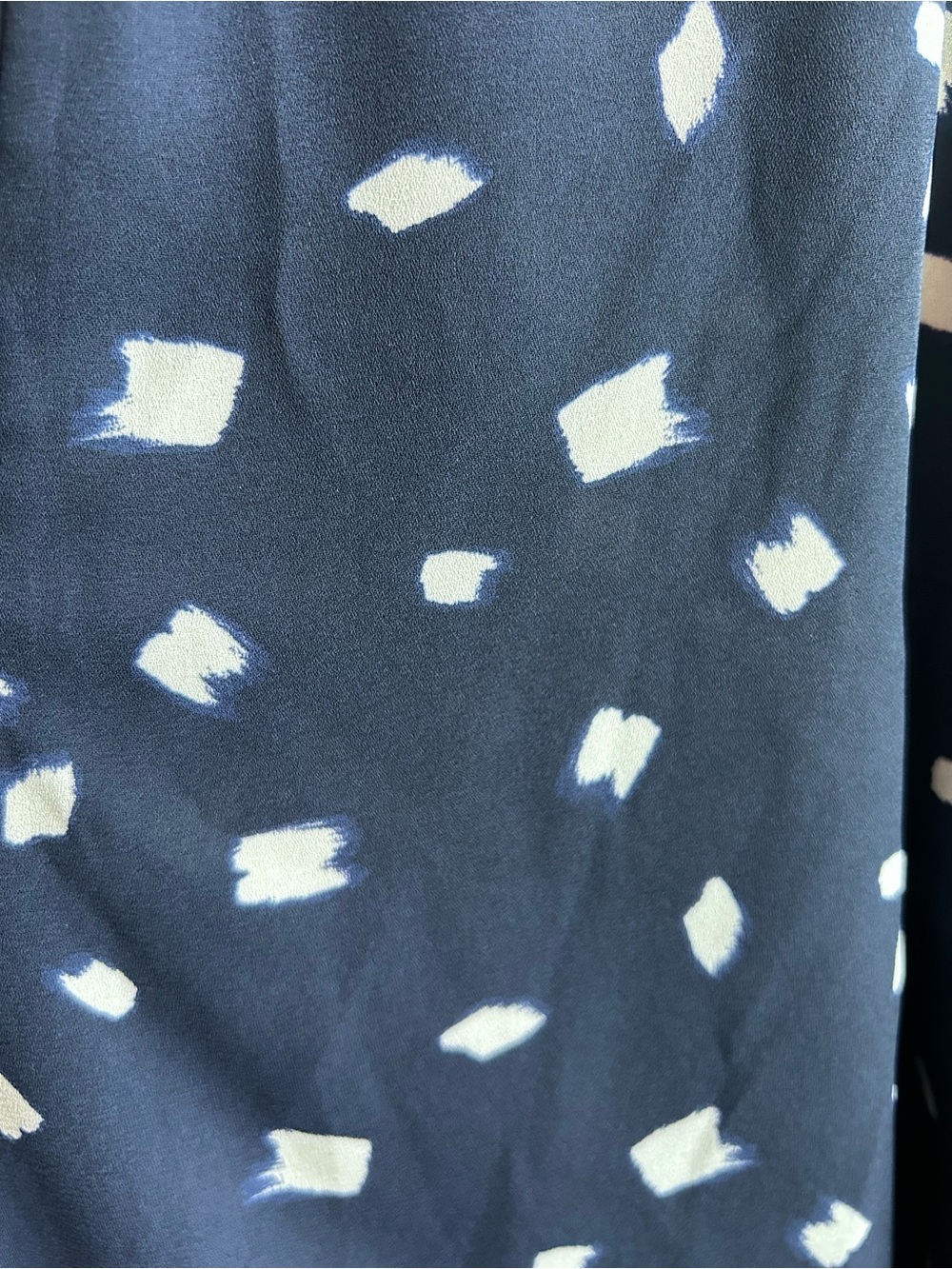 Lush 2X Navy V-Neck Spot Print Blouse - Picture 3 of 12